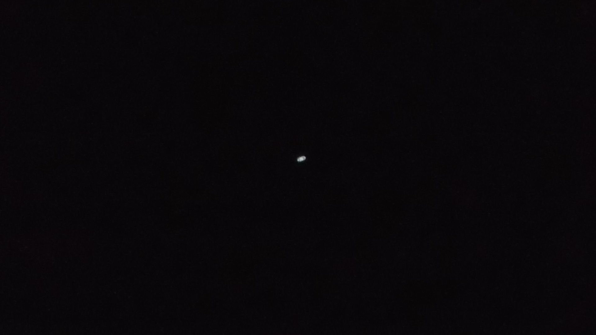 �y����T����